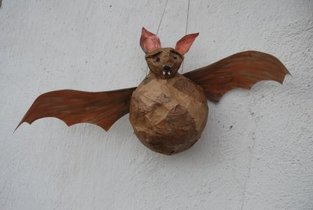 bauchige Fledermaus-Pinata
